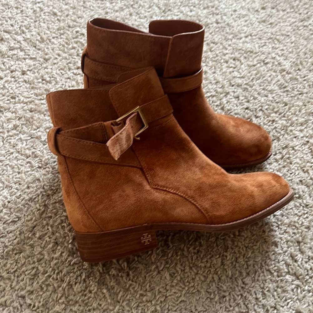 NWOT Tory Burch Brooke Suede Ankle Booties